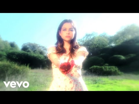 Ellise - Over Breakfast (Official Video)