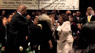 PASTOR T. LYNN ROBINSON SINGS WITH DOROTHY NORWOOD