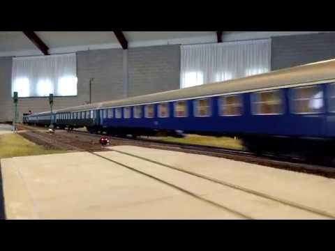 01 220 mit D-Zug auf Vivat Viadukt 3