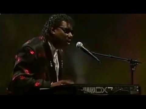 The Real Milli Vanilli performing "Girl You Know It's True" (Snippet 1991)