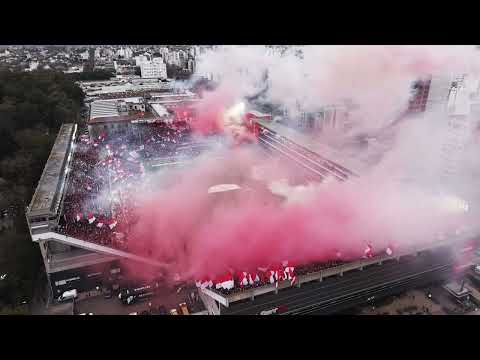 "¡Recibimiento clásico!" Barra: Los Leales &bull; Club: Estudiantes de La Plata &bull; País: Argentina