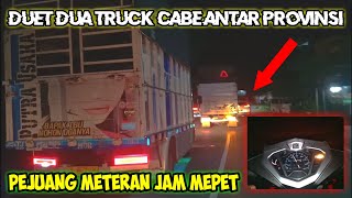 Download lagu Duet Truck Cabe Pelari Malam Di Lintas Sumatra Yang Paling Menegangkan ❗❗ mp3