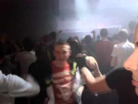 teka B  @ 5 years ohstyle !