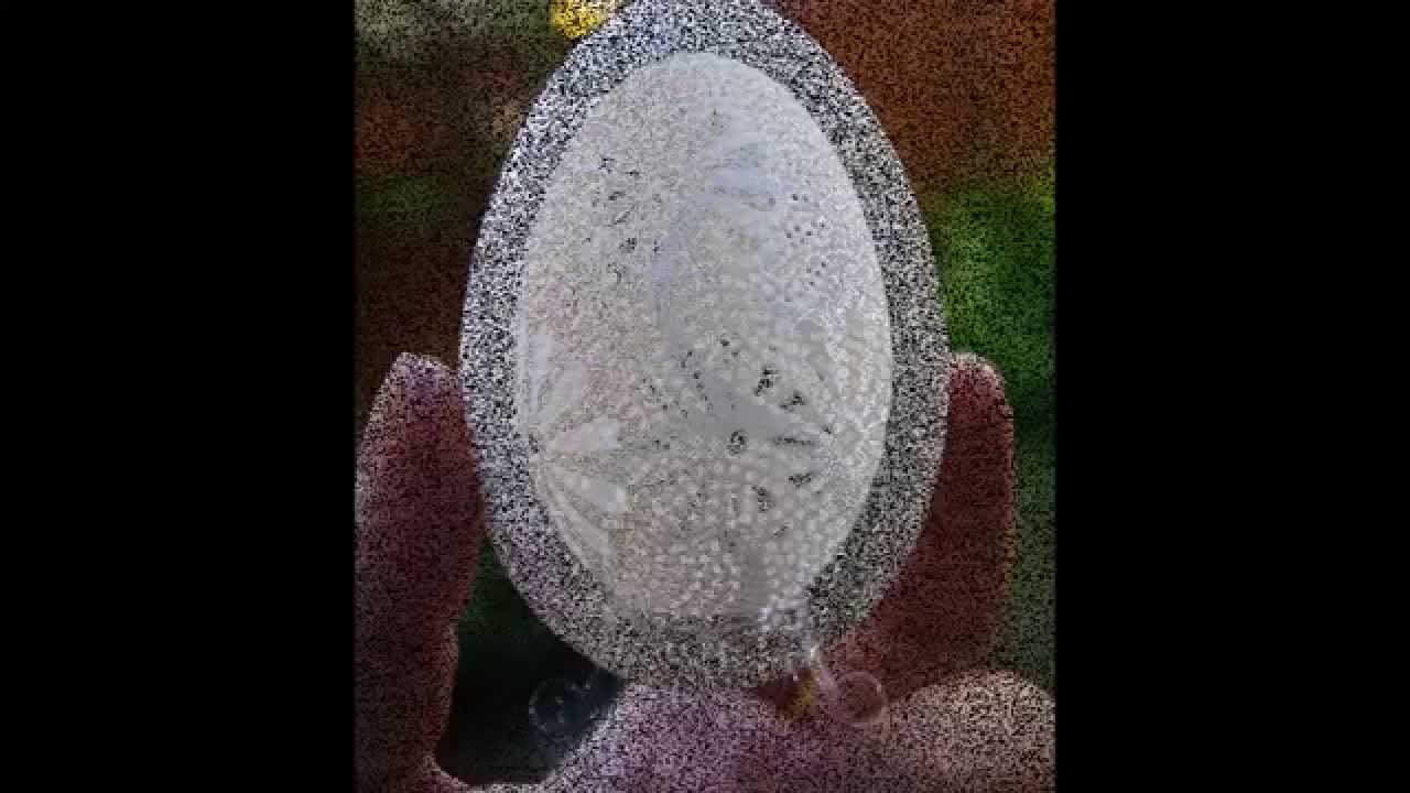 The Way This Artist Carves Eggshells Is Mind-Blowing