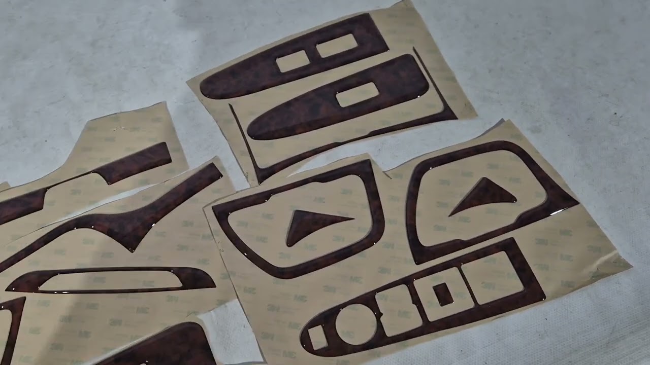 Kia Sportage 2010-2015 рр. Декор на панель Video 1