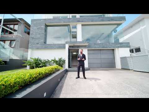 8 Chris Bang Crescent, Vaucluse