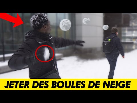 THROWING SNOWBALLS PRANK!