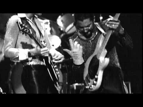 RIP Louis Johnson (1955-2015), The Brothers Johnson live in Japan ’81 with Gerry Brown (Drums)