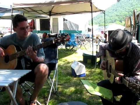 Camp Cumberland Pickers @ Delfest 09- White Freightliner