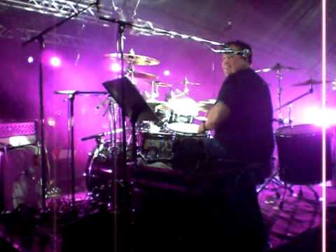 Saga - Chris Sutherland drum solo & Flyer Berlin 2007