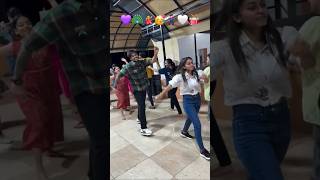 Download lagu 🥁 Dhol Vage Re💃🏻💕 #garba #shorts #trending #youtubeshorts #dance #love #krishna #radhakrishna #viral mp3