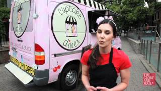 Edie, Cupcake truck serves Hamiltonians curbside gameplay video by miraadly, 1:49 duration