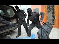 قصة حقيقية 11 شخص بتتغير حياتهم بعد ما بيسرقو اكبر كميه �