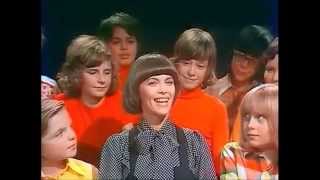 Mireille Mathieu - Tous les enfants chantent avec moi [vidéo - HQ audio]