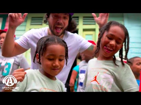 Maceo El Perro Blanco - El Loco  (Video Oficial)