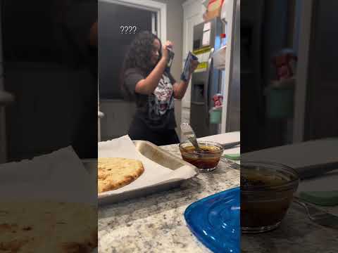 BBQ Chicken Pizza | Learning how to reuse leftovers #leftover #cooking #shorts