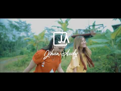 janji Suci... Jihan Audy & Mala Aghata