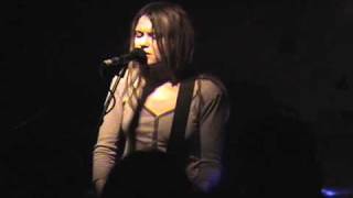 Juliana Hatfield (solo) Live "stupid thing" 12/18/04