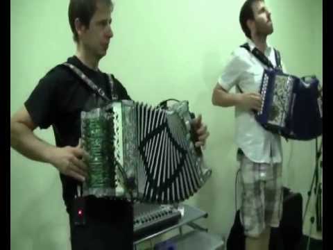 'Abiadura Handiko Tartak' (The Trikiteens)