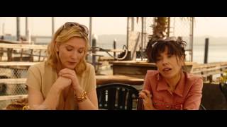Blue Jasmine - Restaurant scene