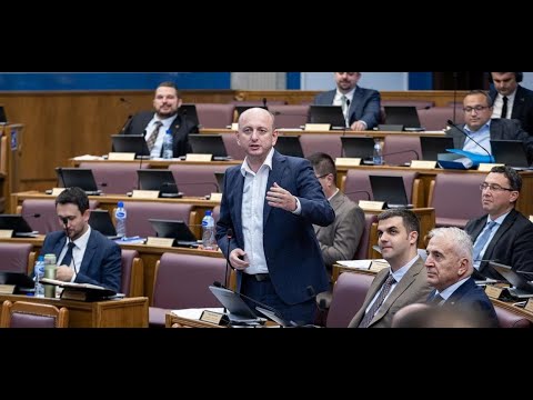 RASPRAVA KNEŽEVIĆA I SPAJIĆA U SKUPŠTINI