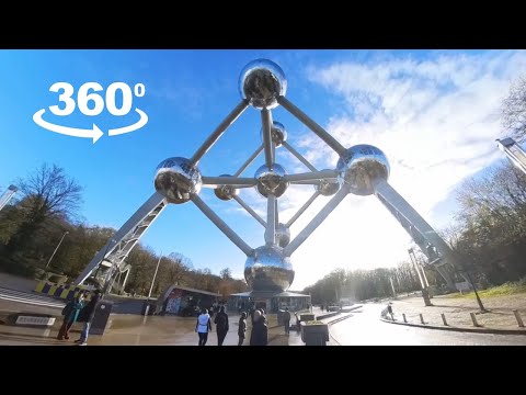 Vídeo 360 visitando o Atomium em Bruxelas, Bélgica.