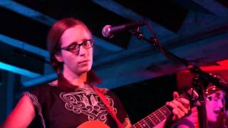 Laura Veirs - "Sun Is King" (3)