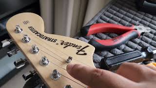Video thumbnail for Fender Japan Traditional II 70's Strat. a Stratocaster with the largest fretwire? by The Harmonious Blacksmith