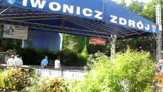 preview picture of video 'Fountain in Iwonicz Zdroj - Fontanna Iwonicz Zdrój'