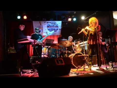 Sara Smith Quintet Performing at Fret's Live Music and Eatery May 11, 2013.