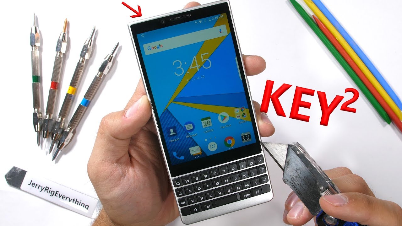 BlackBerry KEY2 - Does the screen fall off?