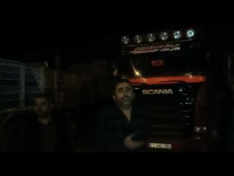 Hakkarili Tır şoförlerleri esendere sınır kapısında rehin alındıklarını iddia etti