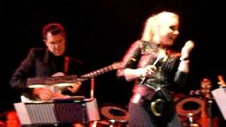 Kerry Ellis 'Somebody To Love'