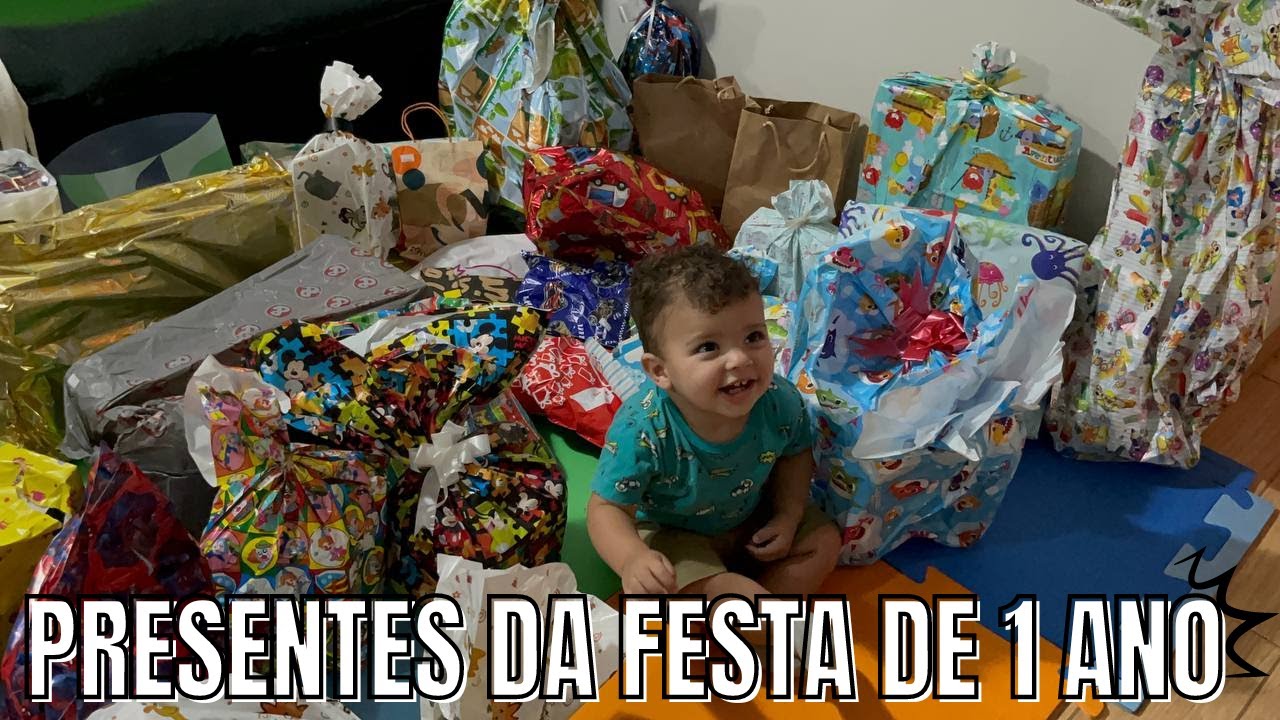ABRINDO PRESENTES DA FESTA DE 1 ANO DO MIGUEL