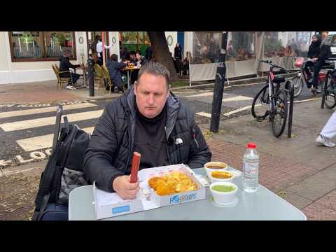 Esta é a loja de peixe e batatas fritas mais antiga de LONDRES