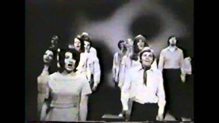 The Proclaimers from Melbourne sing &quot;Just A Closer Walk&quot;