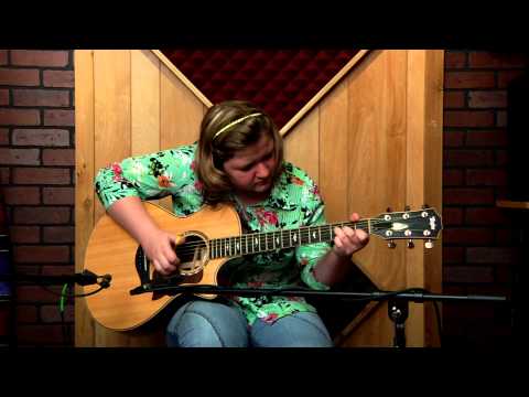 Tommy Emmanuel's Luttrell performed by 13 year old guitarist Grace Constable - Taylor Guitars