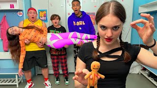 КУКЛА ВУДУ В КАМПУСЕ!!! ПОДРОСТКИ РАЗОЗЛИЛИ ПРЕДСКАЗАТЕЛЬНИЦУ! АМИНА И ЛП В ШОКЕ КУКЛА ВУДУ В КАМПУСЕ!!! ПОДРОСТКИ РАЗОЗЛИЛИ ПРЕДСКАЗАТЕЛЬНИЦУ! АМИНА И ЛП В ШОКЕ