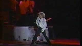 Rock In Chili- Rod Stewart - Live  Young Turks