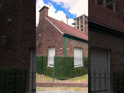 Hermosa casa inglesa en pleno centro de #ituzaingo #shorts #buenosaires #nature #travel #cities