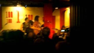 The Fuzztones at the 100 club. "Caught you red handed"