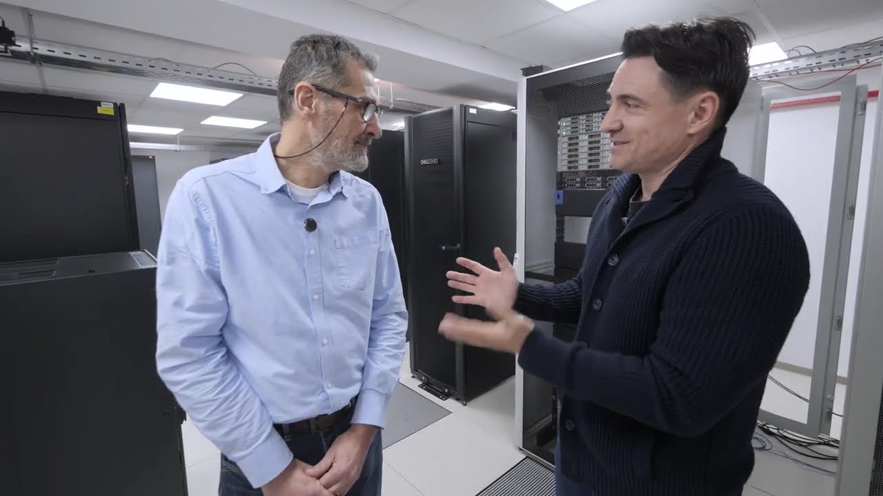 DE CE PICA SERVERELE STATULUI?