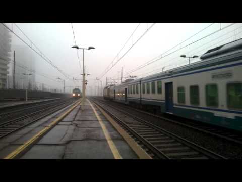 E464 078+6 piano ribassato XMPR, E464 022+6 2 piani Trenord - Milano Greco 17/12/2014
