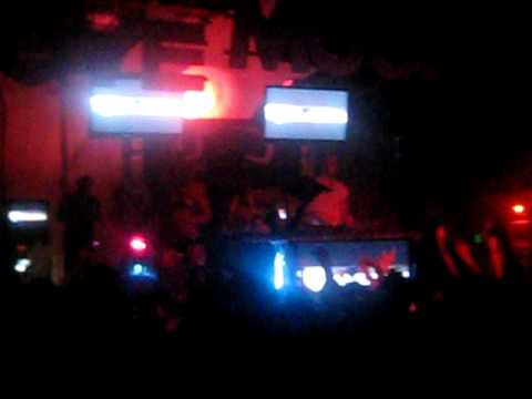 Amurai spinning "Waiting" ft Emma Hewitt