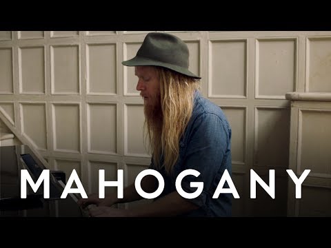Stu Larsen - What If | Mahogany Session