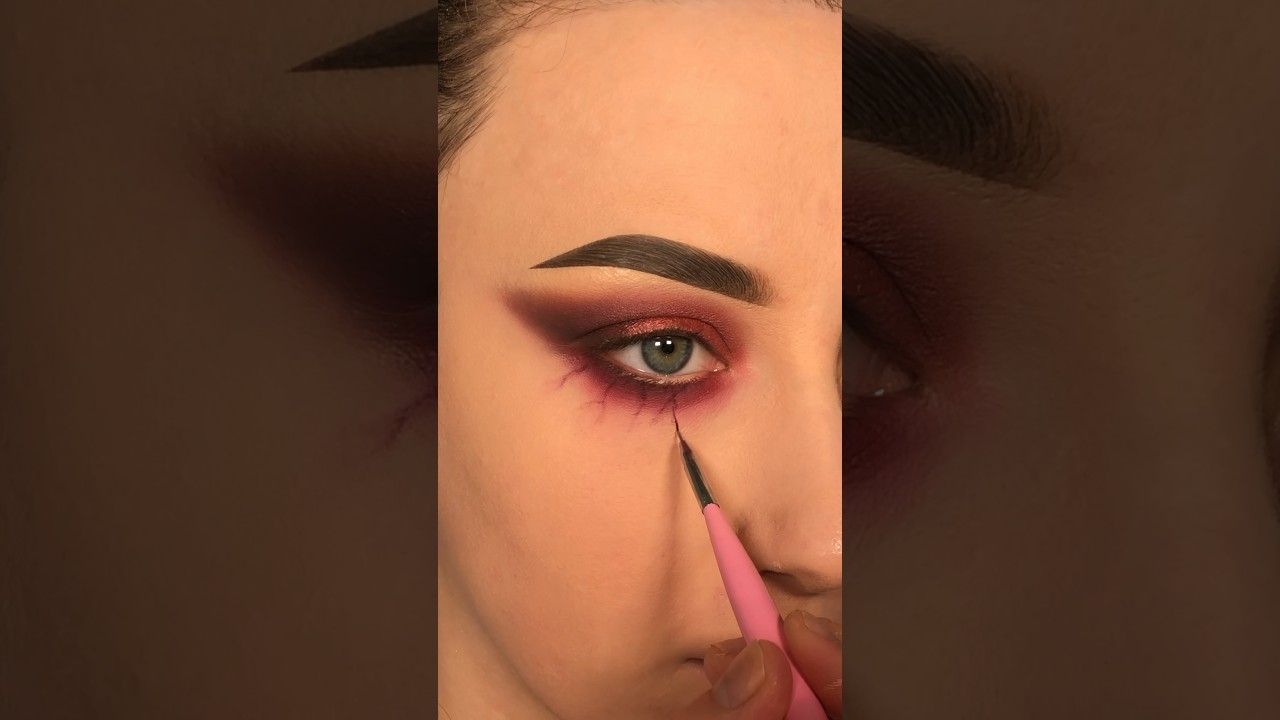 easy vampire makeup🧛🏻‍♀️