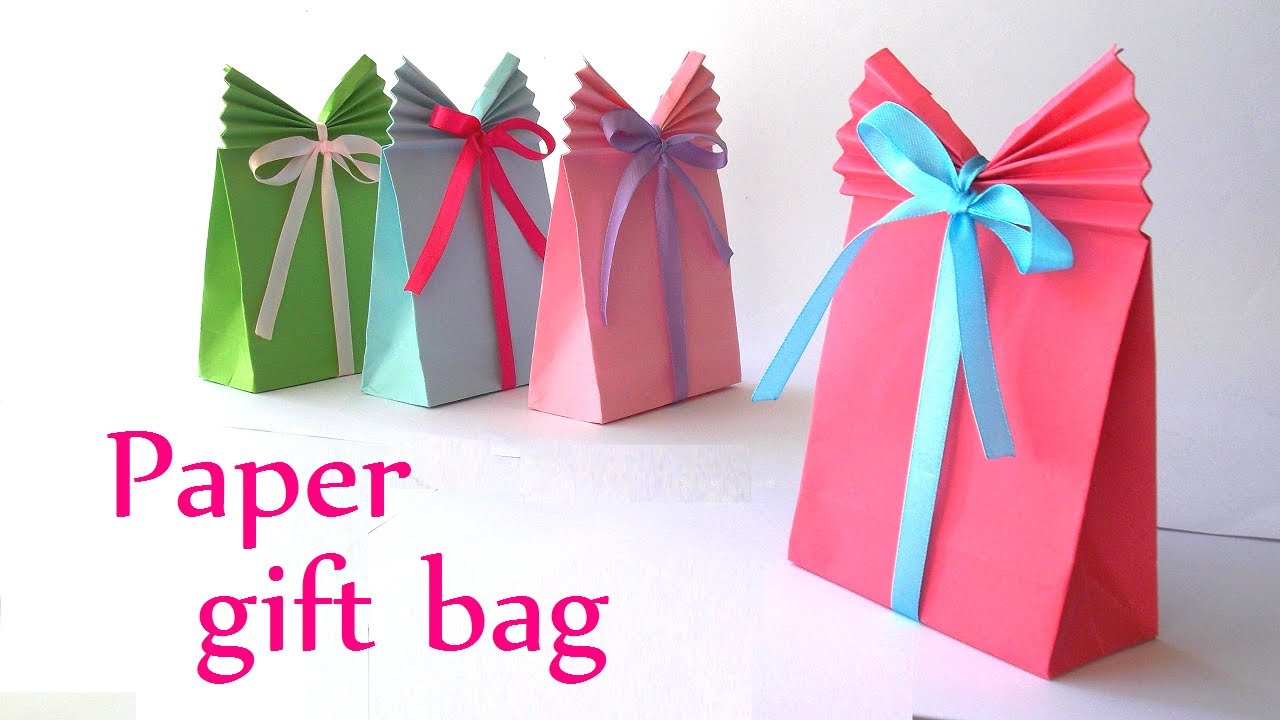 DIY crafts: Paper GIFT BAG (Easy) - Innova Crafts