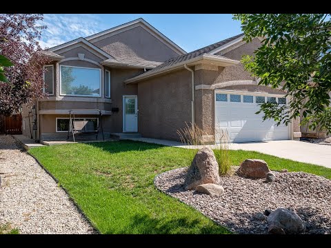 Home for sale at 35 Dallner Bay, Winnipeg, MB R3X 0B7