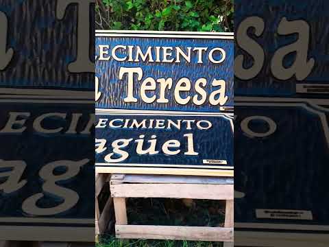 dos carteles para campo en la ciudad de TRES ARROYOS  provincia  de BS.AS. ENVÍOS A TODA ARGENTINA