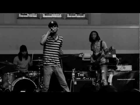 Darris Robins - Flashing Lights "LIVE" Cover! [Darris Robins]